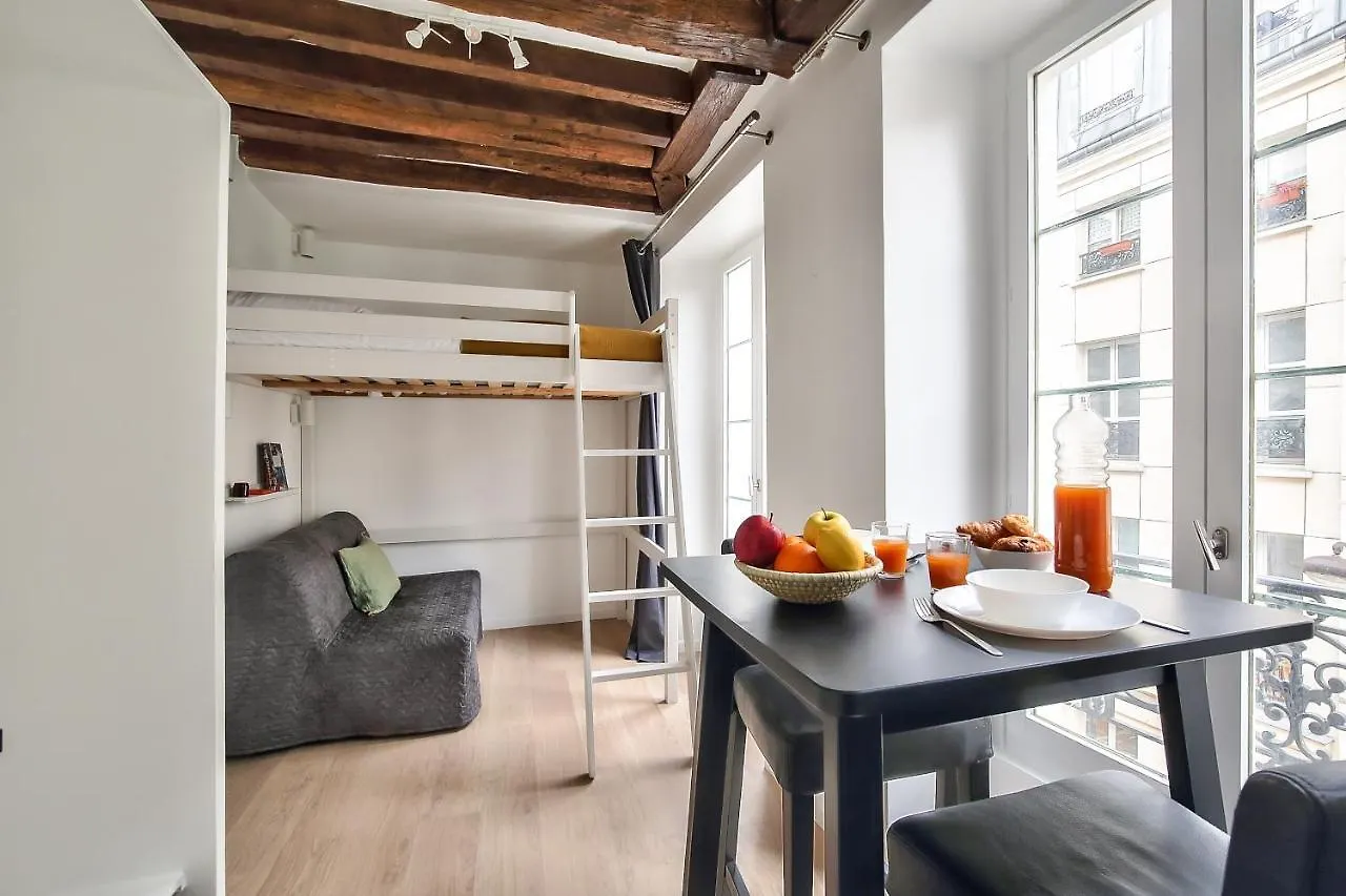 Cosy Mezzanine Studio In The Heart Of パリ