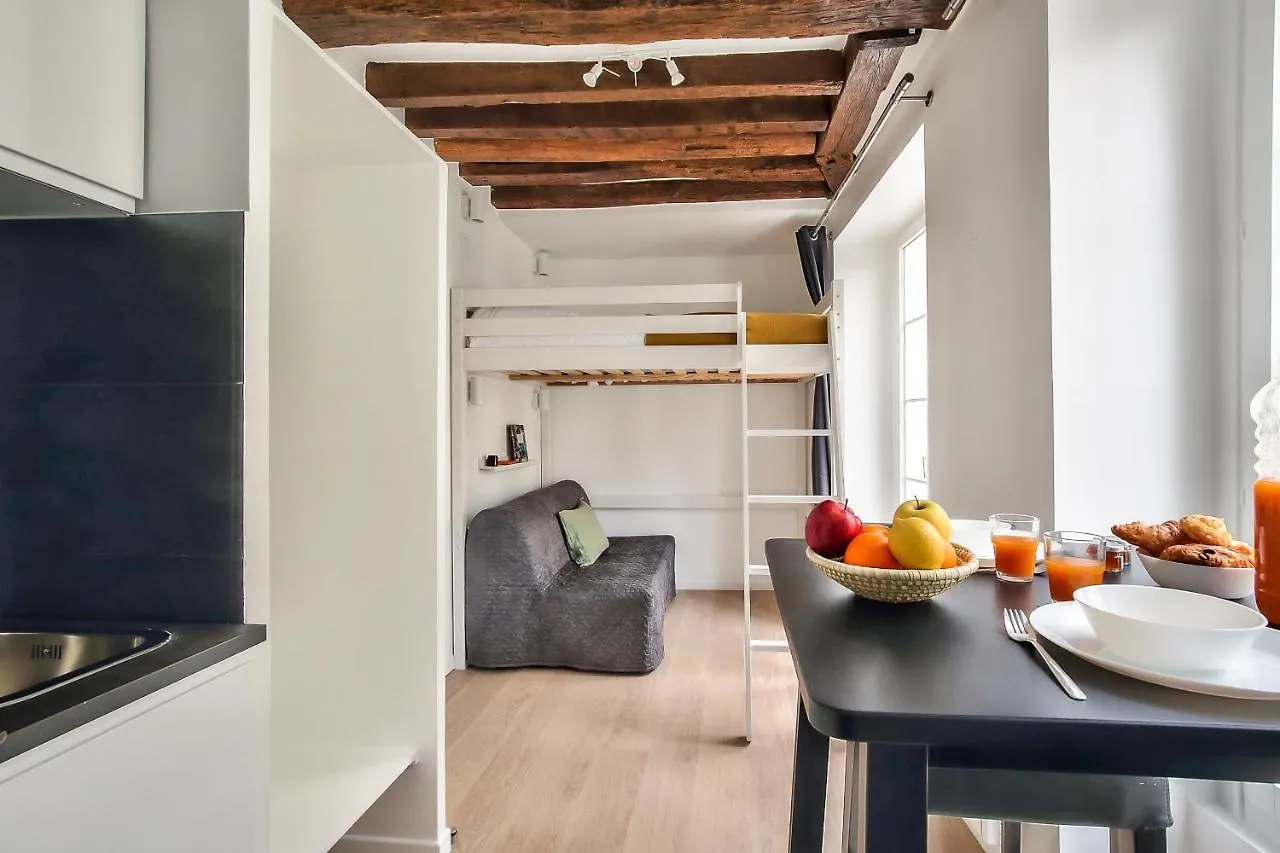 アパート Cosy Mezzanine Studio In The Heart Of パリ