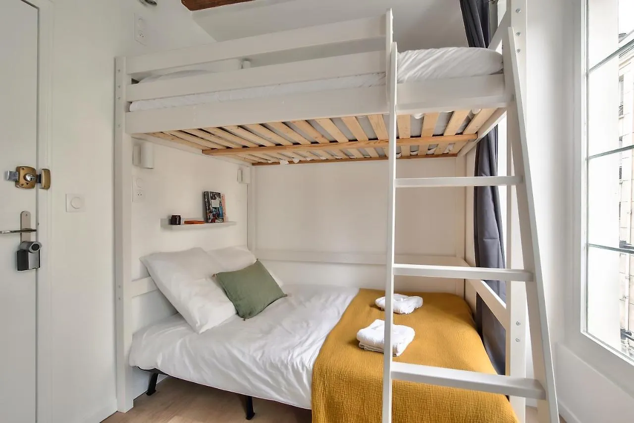 Cosy Mezzanine Studio In The Heart Of Paris Apartment